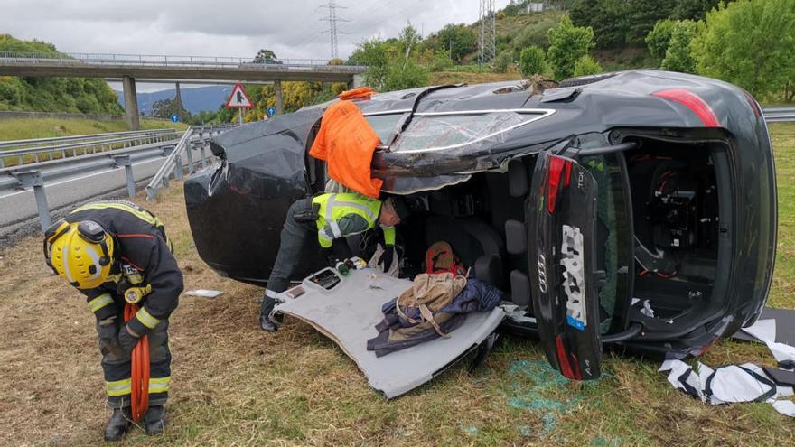 Liberado un conductor tras salirse de la AP-9 en Pontevedra