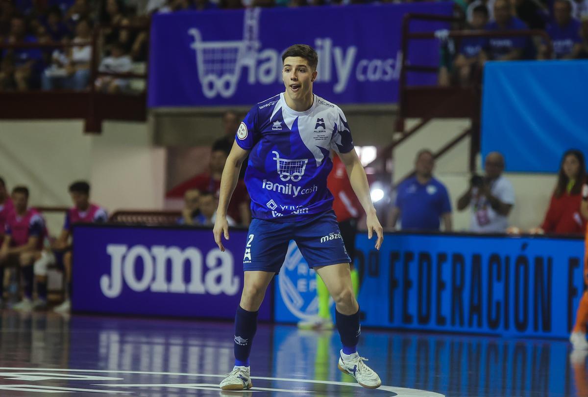 El cierre cullerense durante el partido ante Burela.