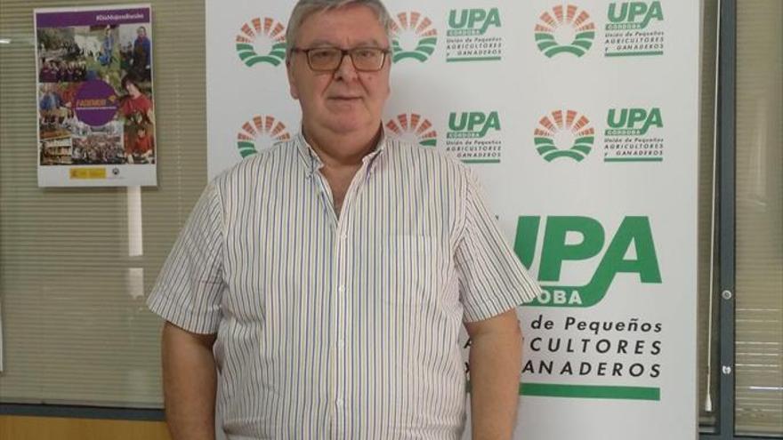 Miguel Cobos: &quot;Necesitamos que la ciudadanía compre nuestros productos&quot;