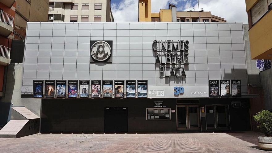 Façana dels cinemes Albèniz Plaça de Girona