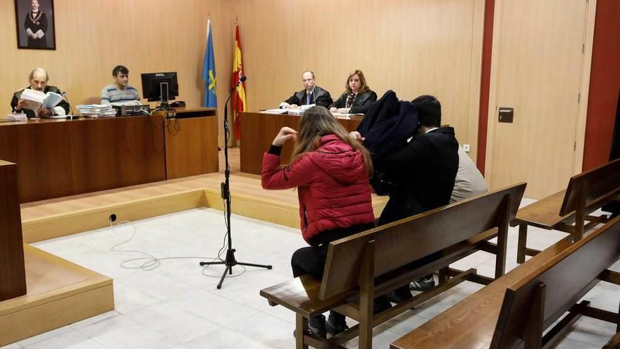 Uno de los detenidos fue condenado por otra trifulca tres días antes del ataque neonazi