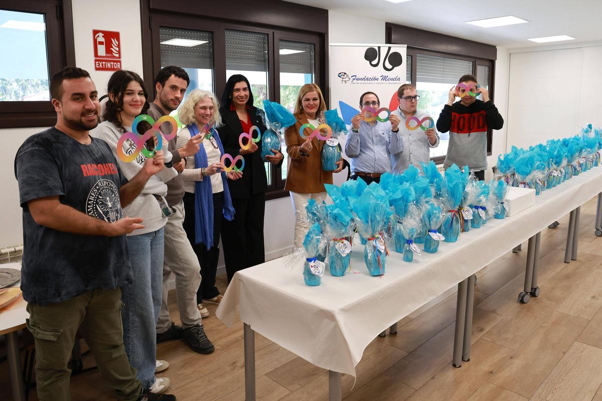 Menela regala huevos de pascua a Aldeas Infantiles Menela regala huevos de pascua a Aldeas Infantiles