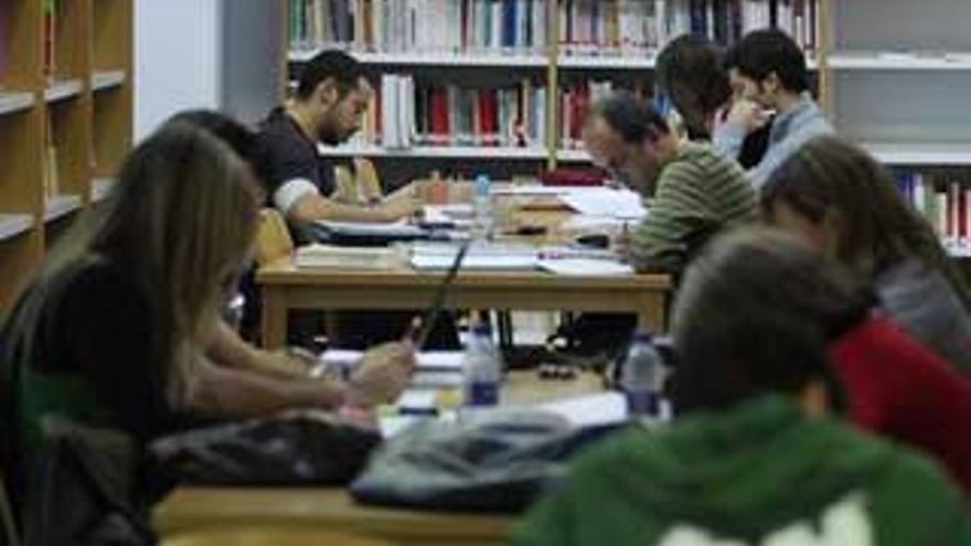 El salario medio de los universitarios se duplica a los 5 años de titularse