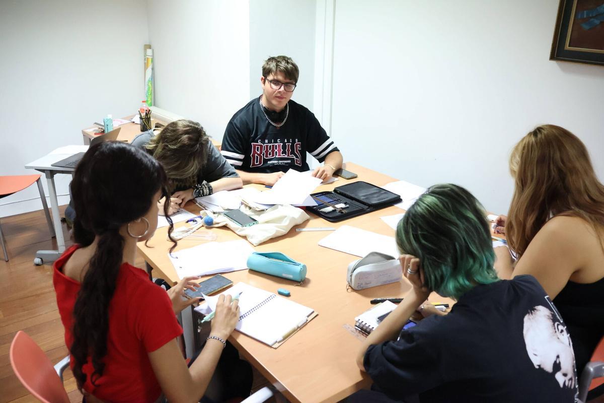 Taller de ilustración y manga. Alhóndiga.