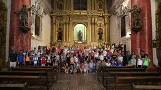 Cientos de fieles muestran su devoción por el Señor de la Campiña de Córdoba