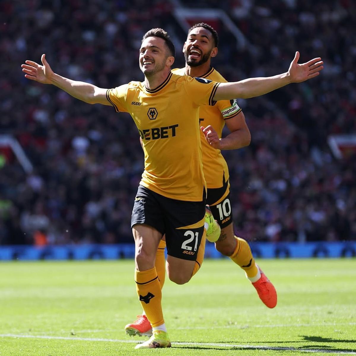 Pablo Sarabia, con la camiseta de los Wolves