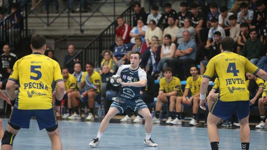 Manu Pérez, en el dique seco por una rotura fibrilar