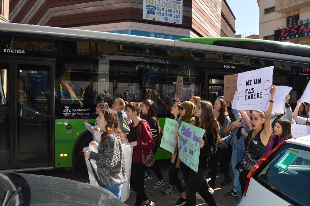 Passacarrers del 8-M a Manresa