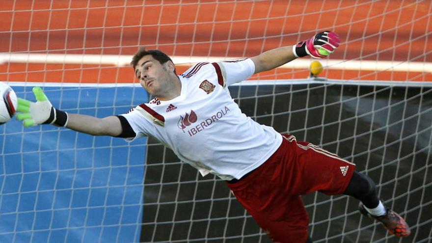 Casillas en un entrenamiento con la selección.