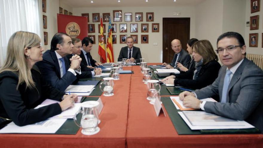 El Consell, durante su sesion plenaria de hoy en la sede de la Fundación Premios Jaume I.