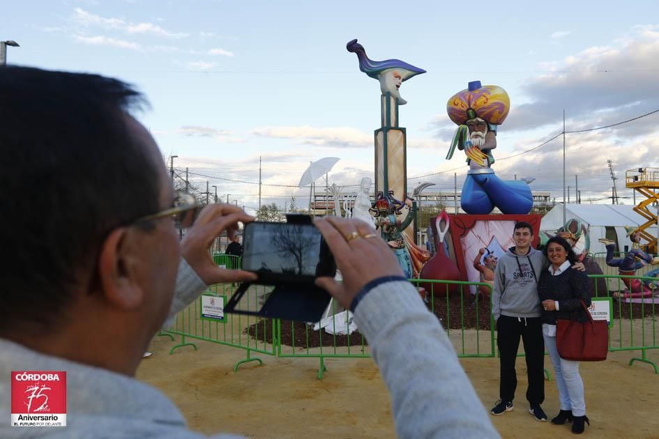 Fotogalería: El Arenal recibe los 'ninots' de Las Fallas de este fin de semana