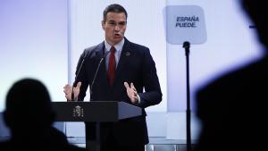 GRAF7597. MADRID, 31/08/2020.- El presidente del Gobierno, Pedro Sánchez, durante la conferencia España puede. Recuperación, Transformación, Resiliencia, que pronunció hoy en La Casa de América en la que hace un llamamiento a la unidad para afrontar la reconstrucción del país ante la crisis provocada por la pandemia del coronavirus, en un acto al que ha invitado a representantes del mundo económico, social y cultural. EFE/ Mariscal pool