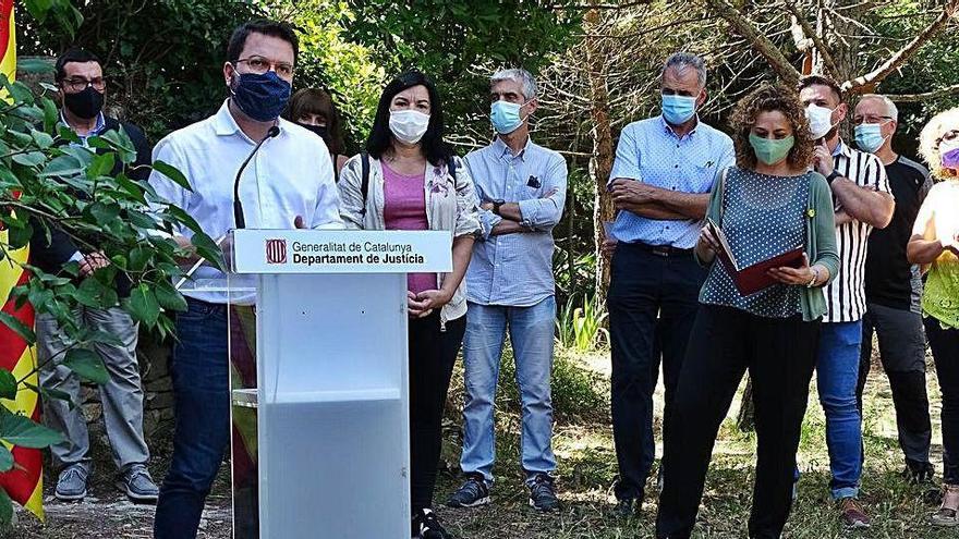 Visita del Govern a Sant Pere de Vallhonesta, el juliol passat