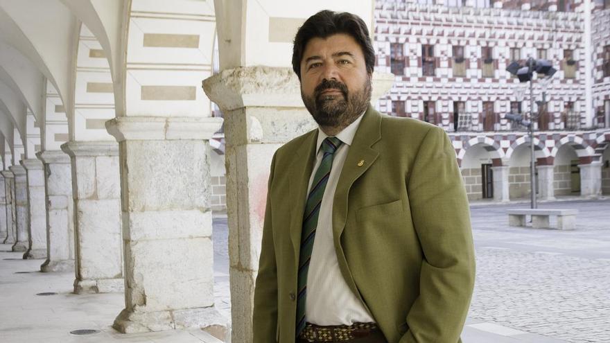 Peinado (Creex) denuncia la 