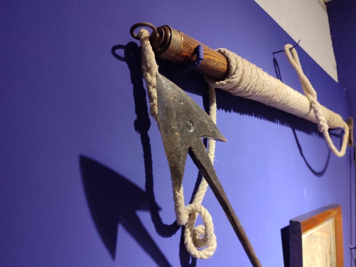 La sala dedicada a la caza de la ballena en el Museo Massó de Bueu