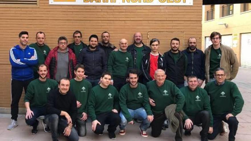 Jugadores de los tres equipos del Escacs Xàtiva, que jugaron en casa.