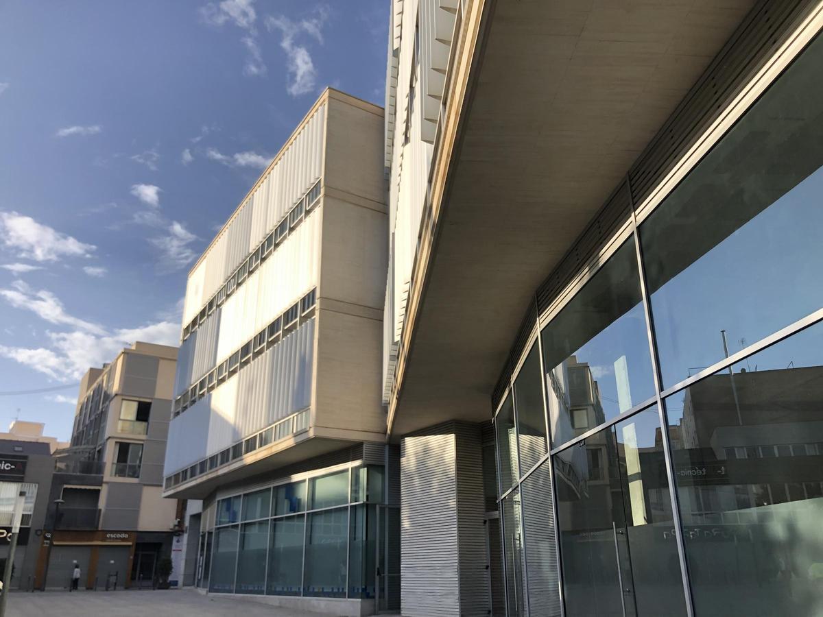 Fachada de la casa consistorial de San Vicente