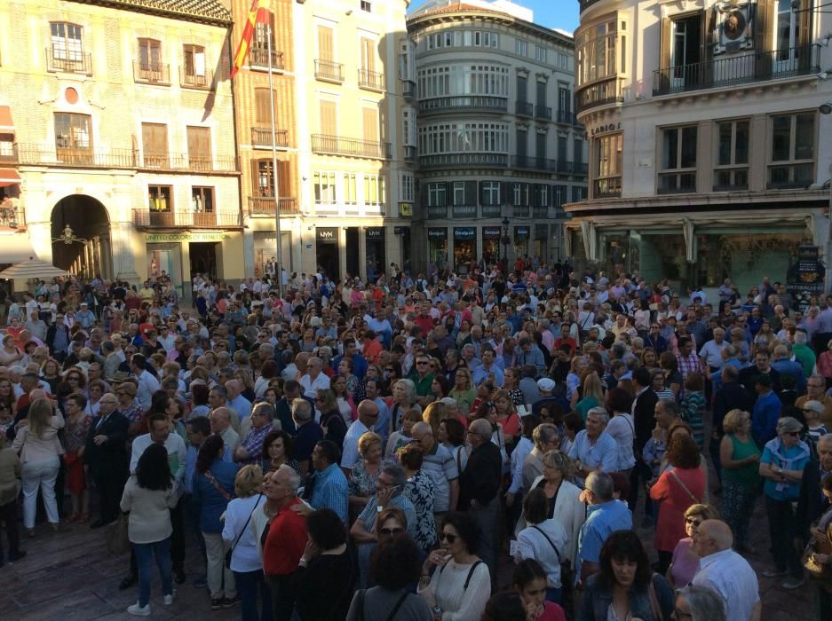 Manifestación en apoyo al proyecto de Banderas en el Astoria