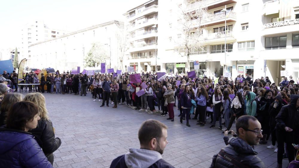 Manifestació sindical a Girona de la vaga del vuit de març