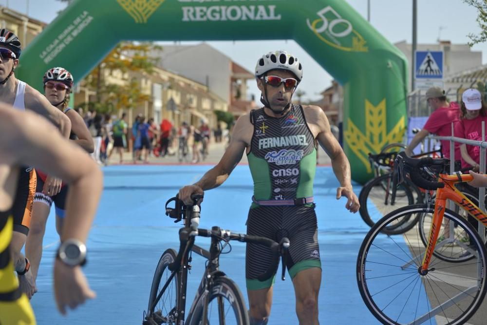 Llegada a la meta del Triatlón Villa de Fuente Álamo