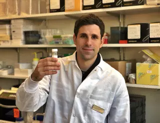 “El problema de las ‘superbacterias’ es una pandemia silenciosa”