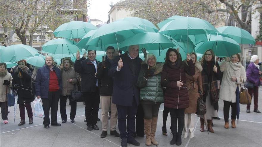 La AECC reparte en Córdoba más de 40.000 euros en ayudas a personas con cáncer