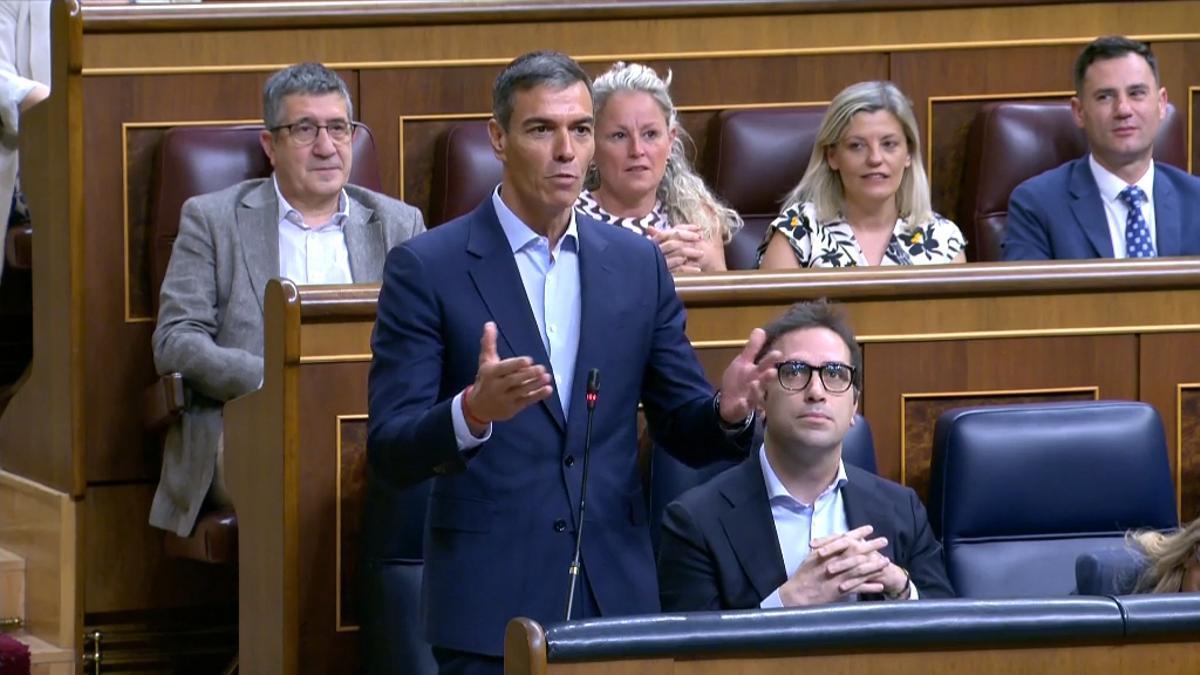La moción de censura, ideal para el PSOE