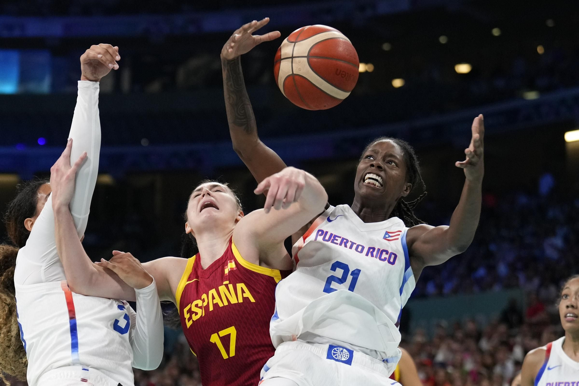 Baloncesto en los Juegos Olímpicos: Puerto Rico - España, en imágenes
