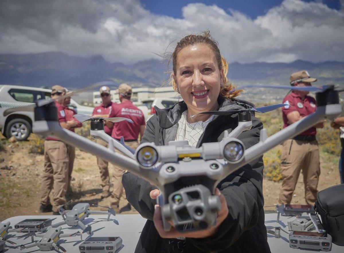 Presentación de los nuevos drones de Medio Natural. | | ED/LOT