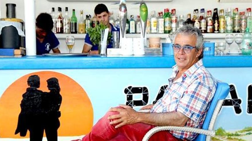 Esteban Sánchez in der Nachfolge-Bar in Ses Covetes