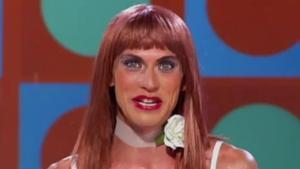 Paco León imitando a Raquel Revuelta en Homo Zapping