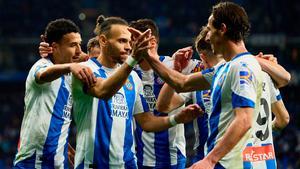 Resumen, goles y highlights del Espanyol 3 - 0 Mirandés de la jornada 27 de LaLiga Hypermotion