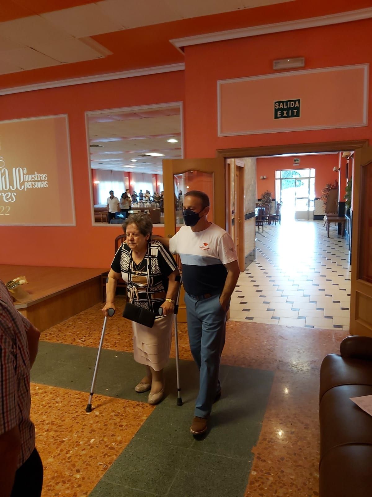 Villardeveyo (Llanera) se vuelca con sus mayores en un emotivo homenaje
