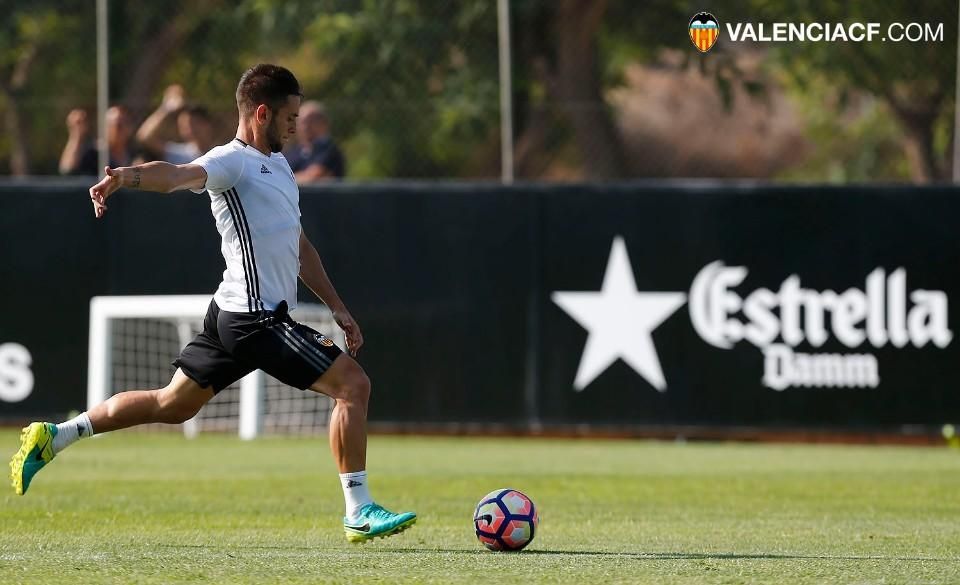 Primer entrenamiento de Garay y Mangala