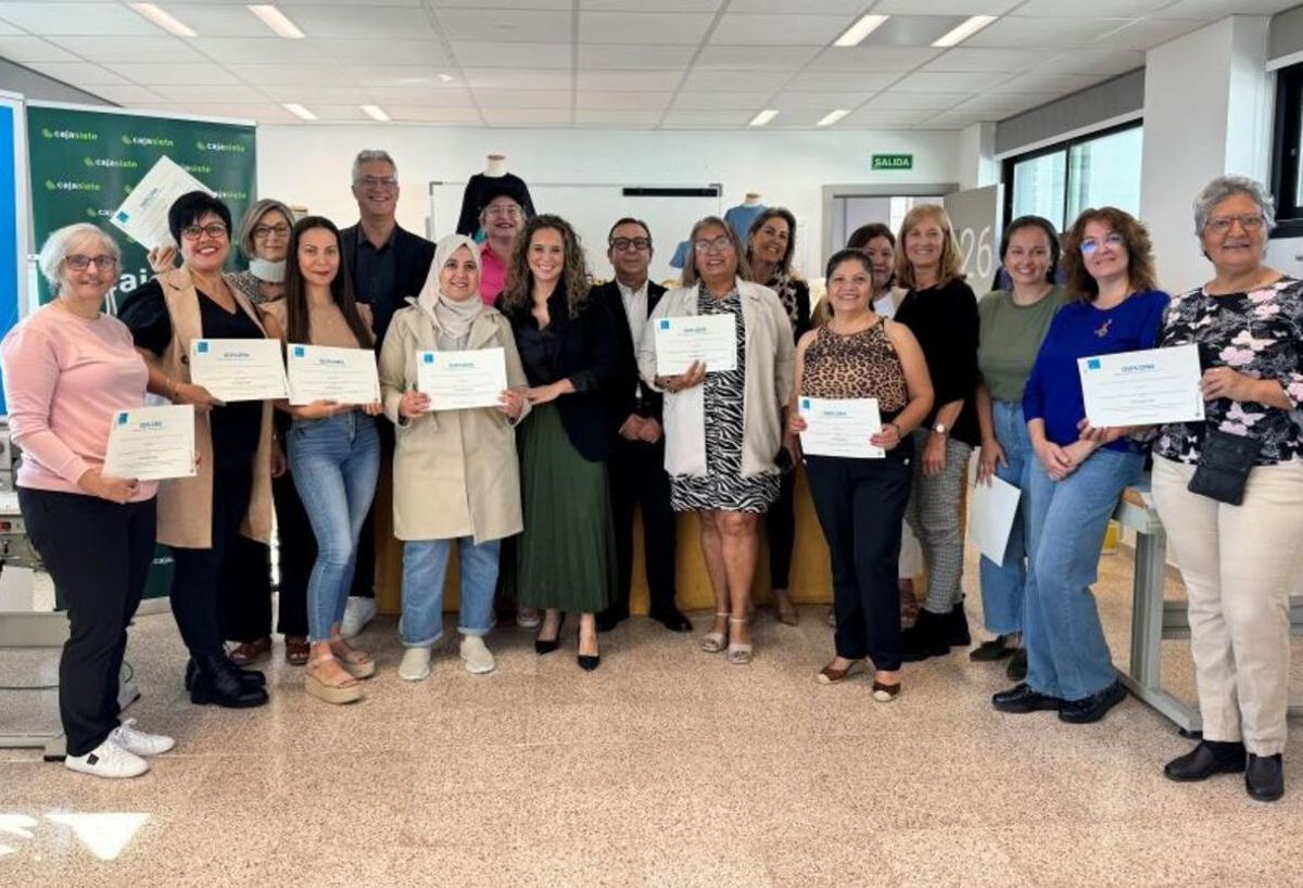 Participantes en la quinta edición del proyecto ‘Teje Peques’, uno de los programas de inserción de la Sociedad de Desarrollo.