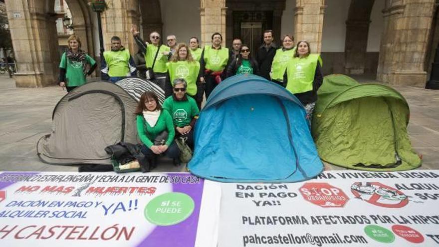 CseM presiona para ser ciudad libre de desahucios tras los seis lanzamientos sufridos este año