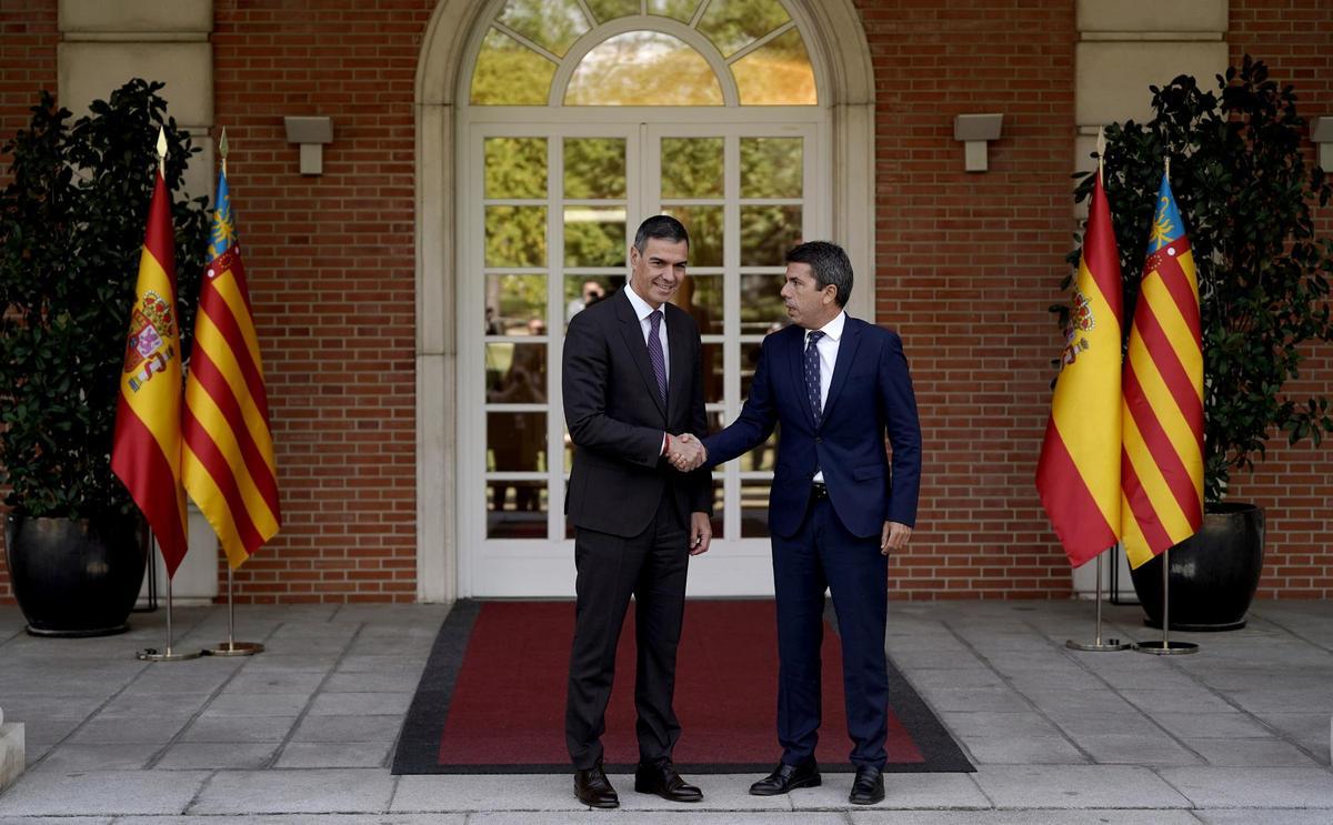 Pedro Sánchez, presidente del Gobierno y Carlos Mazón, presidente de la Comunitat Valenciana Pedro Sánchez, presidente del Gobierno y Carlos Mazón, presidente de la Comunitat Valenciana