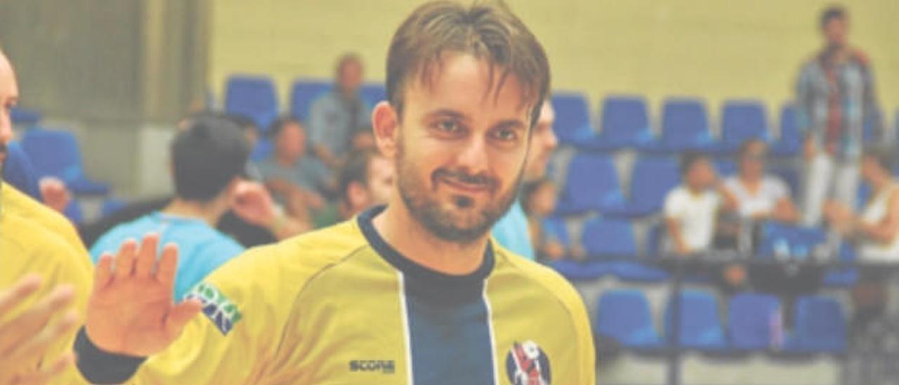 Kiko Padilla: «El reto es devolver a Alicante la ilusión por el balonmano»