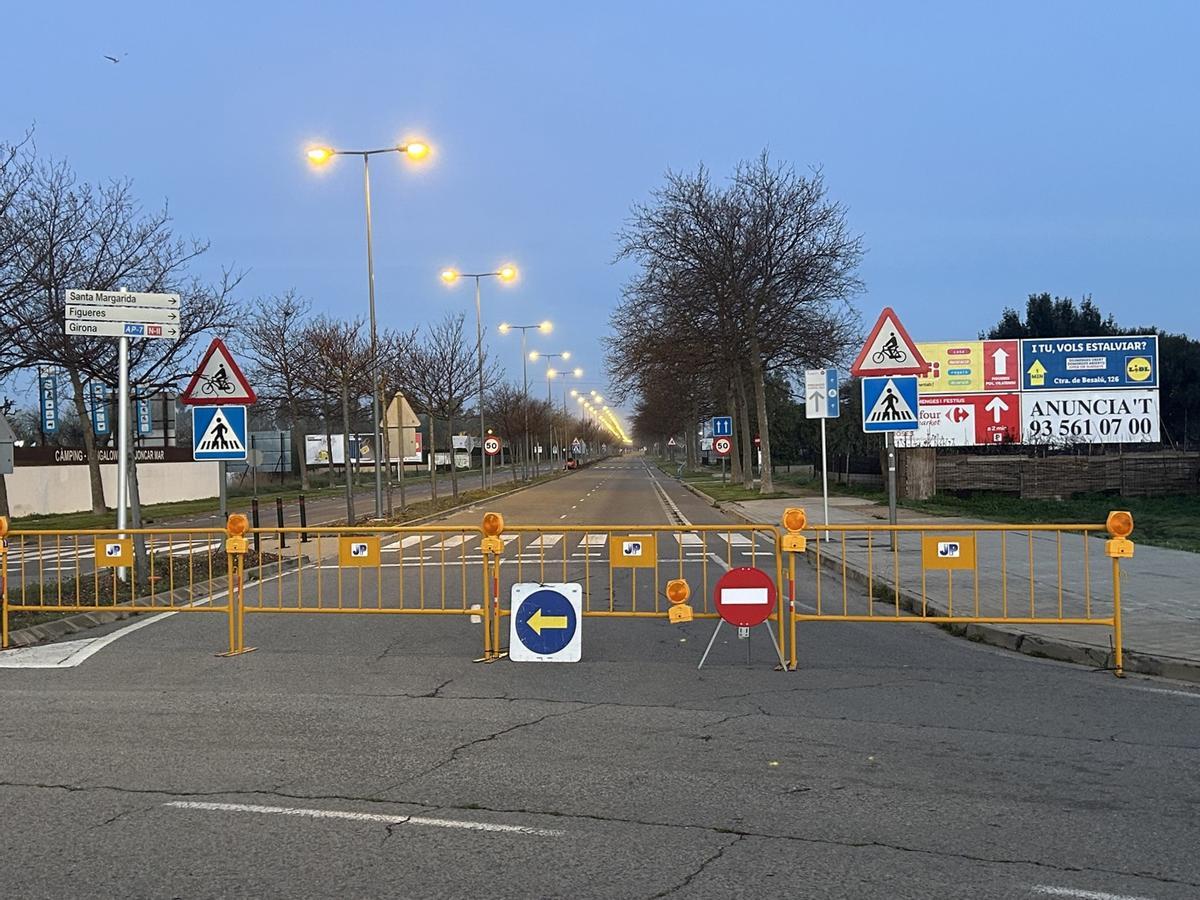 La carretera tallada.