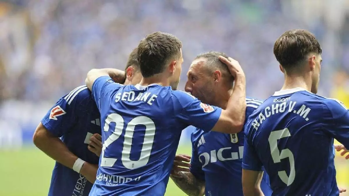 Almer赤a - Oviedo: a qu谷 hora, c車mo y d車nde ver hoy en TV la ida de los play-offs de LaLiga HyperMotion