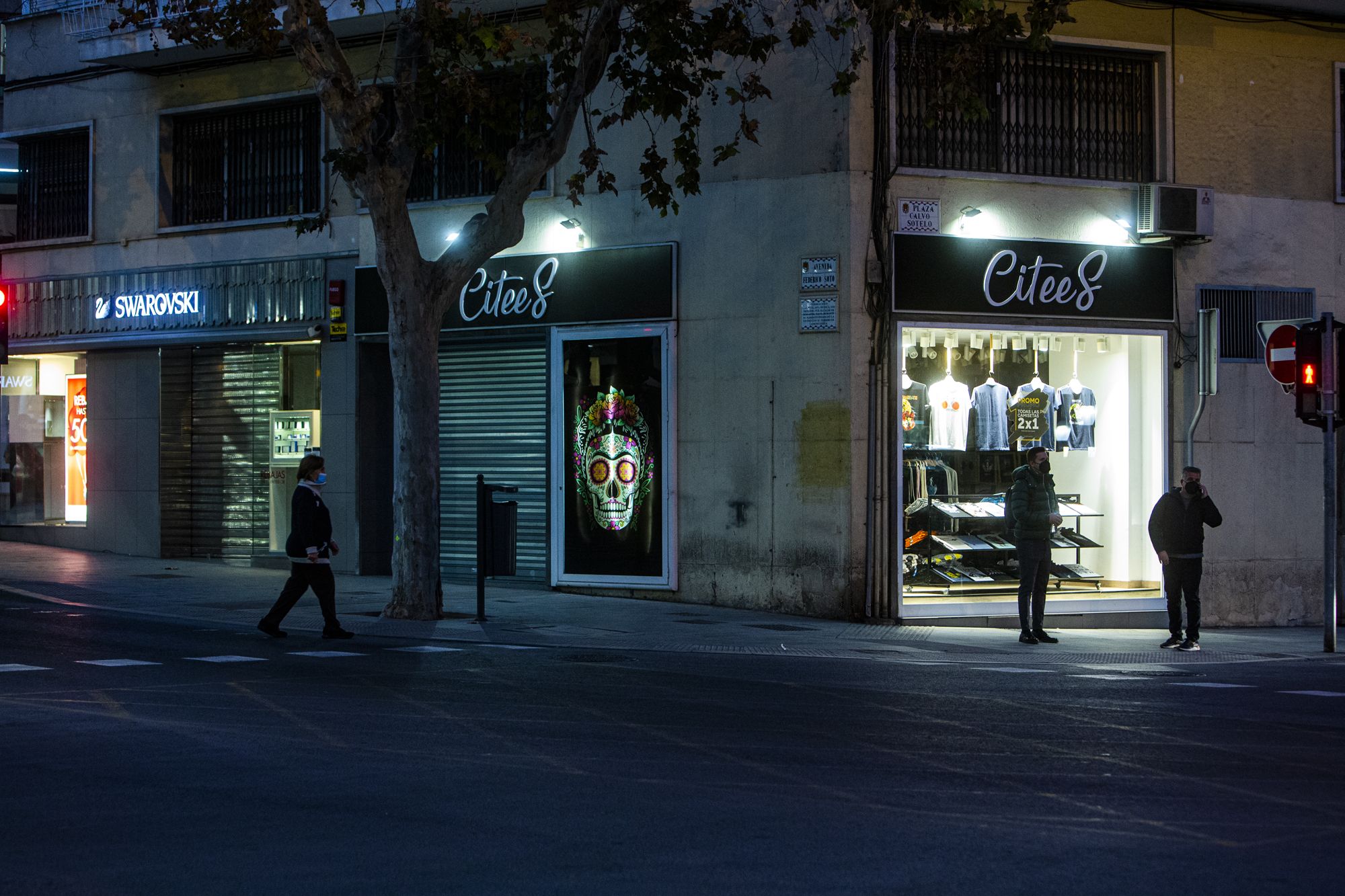 La clausura de la hostelería deja desiertas las calles comerciales de Alicante