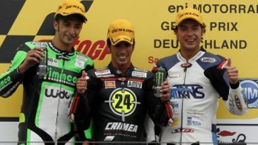 Elías da el golpe en Alemania y gana en Moto2