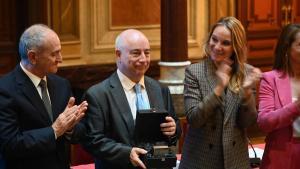 Jesús G. Albalat, periodista en El Periódico, recibe el premio al decano de los periodistas