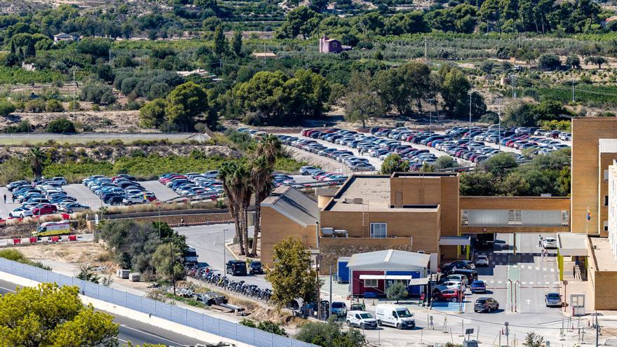La Vila cede tres parcelas junto a la ampliación del hospital para paliar la falta de aparcamiento