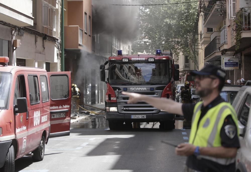 Incendio en la calle Andreu Feliu en Palma