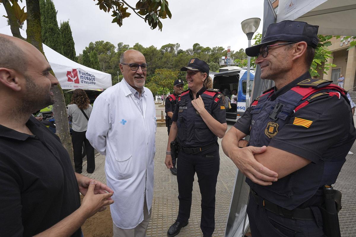 Les imatges dels Mossos d’Esquadra al Trueta per donar suport a la recerca pediàtrica