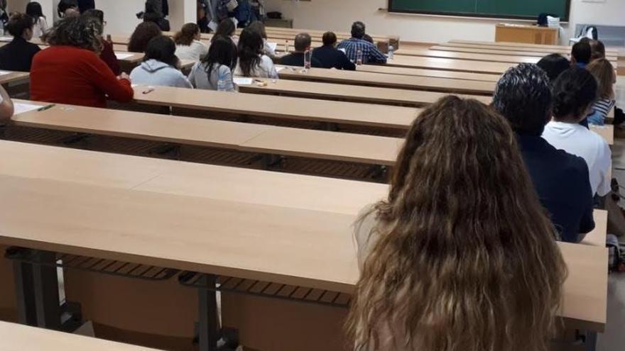 Cerca de 4.300 personas se examinan este domingo para una plaza fija en el SAS