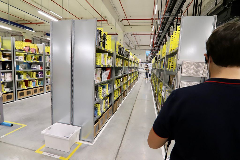 Inauguración del centro logístico de Amazon en Murcia