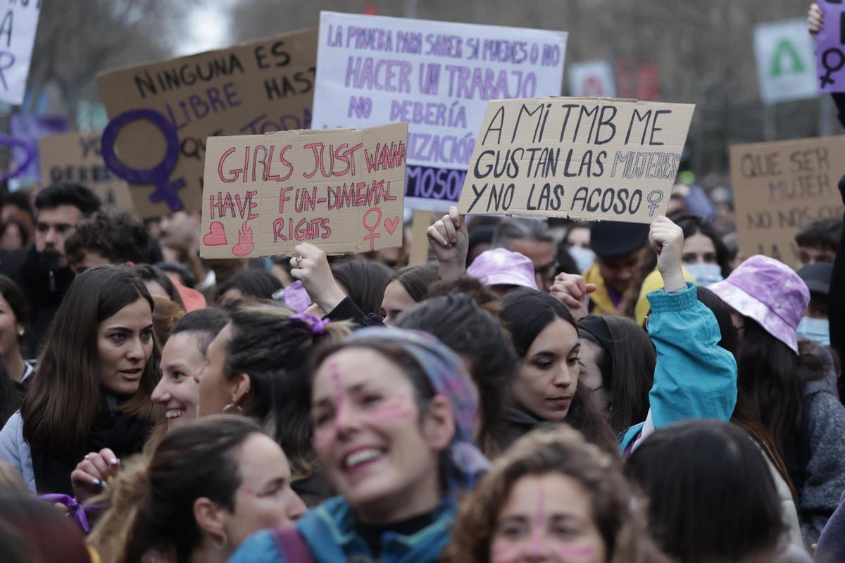 8 de març: Afectacions al trànsit i carrers tallats per la manifestació del Dia de la Dona a Barcelona