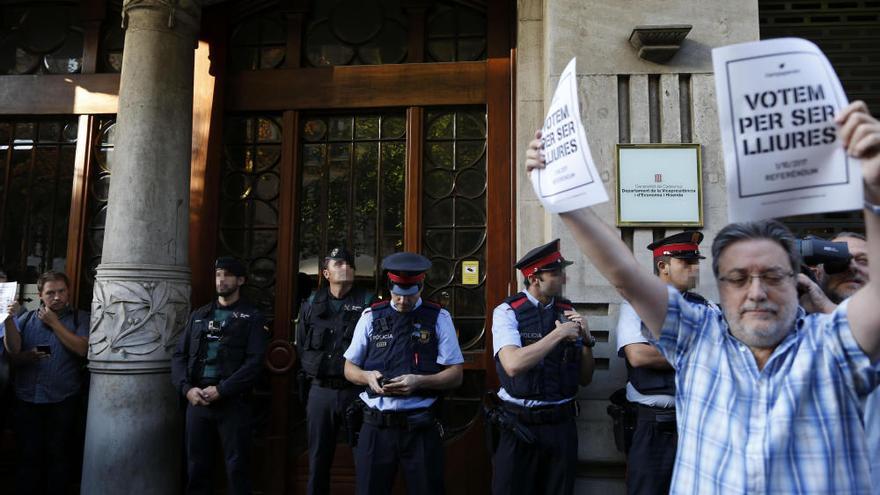 14 detinguts en l&#039;operació de la Guàrdia Civil contra l&#039;1-O